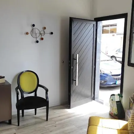 Apartment La Avenida De *