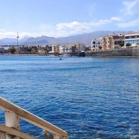 La Avenida De Arinaga